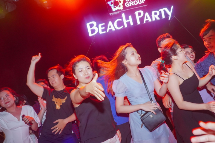 SHINE - GALA DINNER, POOL PARTY - BEACH PARTY